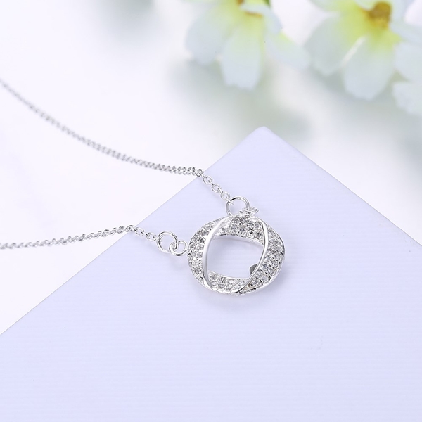 Picture of Beautiful Shaped Platinum Plated Necklaces & Pendants