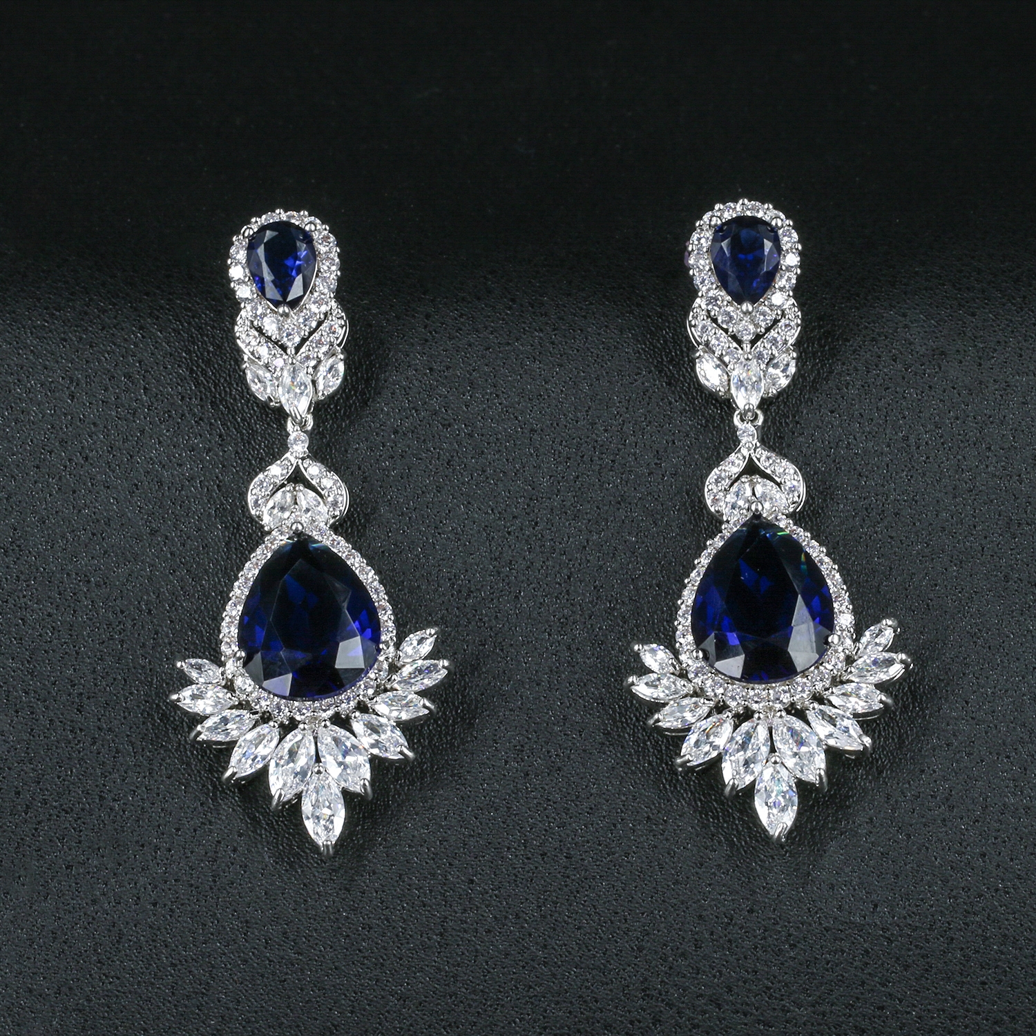 Female Dark Blue Dangle Earrings 1JJ042407E