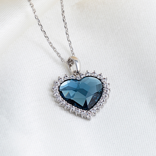 Picture of Need-Now Blue 16 Inch Pendant Necklace from Editor Picks
