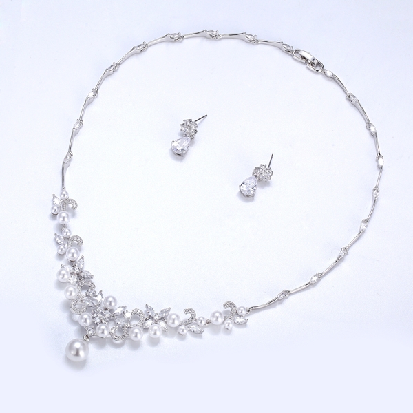 Picture of Luxury Medium Necklace and Earring Set in Flattering Style