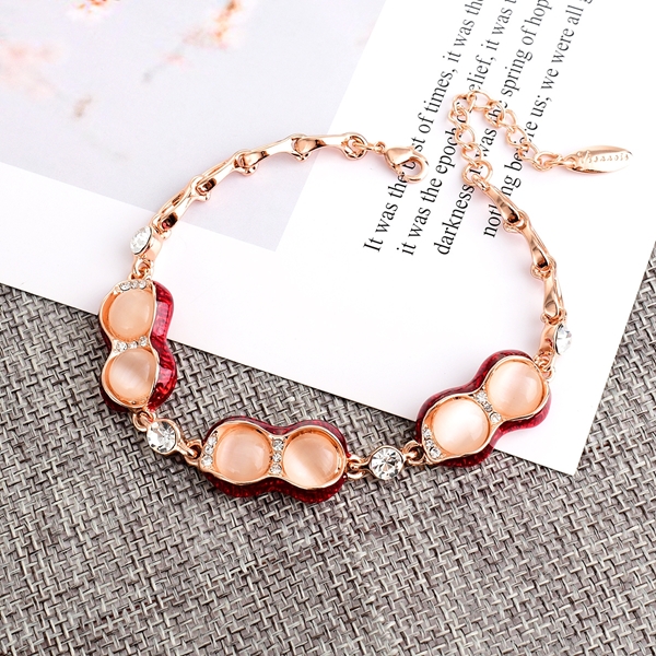 Picture of Zinc Alloy White Fashion Bracelet Factory Direct Supply