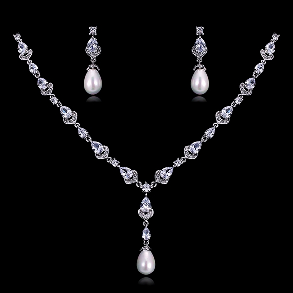 Picture of Beautiful Cubic Zirconia Casual Necklace and Earring Set