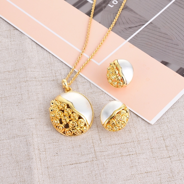 Picture of Need-Now Gold Plated Zinc Alloy Necklace and Earring Set from Editor Picks