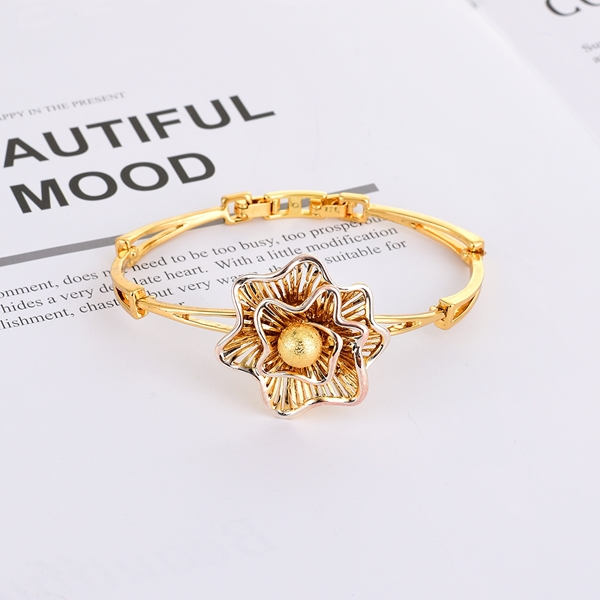 Picture of Zinc Alloy Casual Fashion Bracelet from Reliable Manufacturer