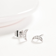 Picture of Low Price Platinum Plated Copper or Brass Stud Earrings of Original Design