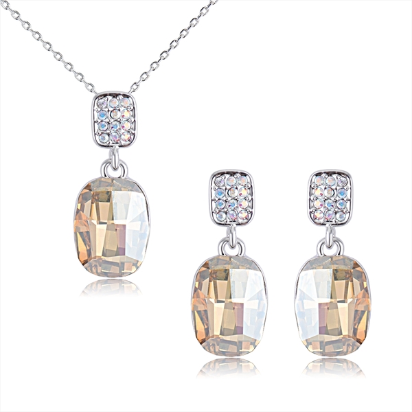 Swarovski Crystal Heart Angel Wings Necklace and Earrings Set – Simply  Blessed