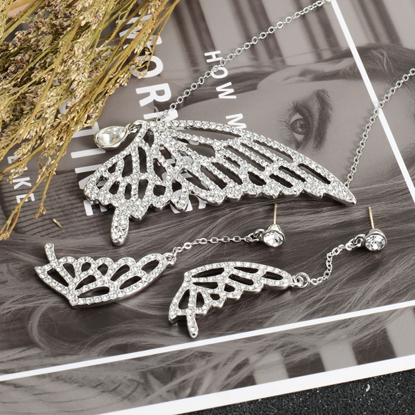 Picture of Zinc Alloy White Necklace and Earring Set in Flattering Style