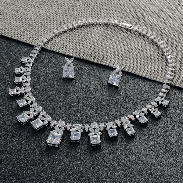 Picture of Buy Platinum Plated Luxury Necklace and Earring Set with Wow Elements