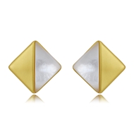 Picture of Classic Shell Stud Earrings with Wow Elements