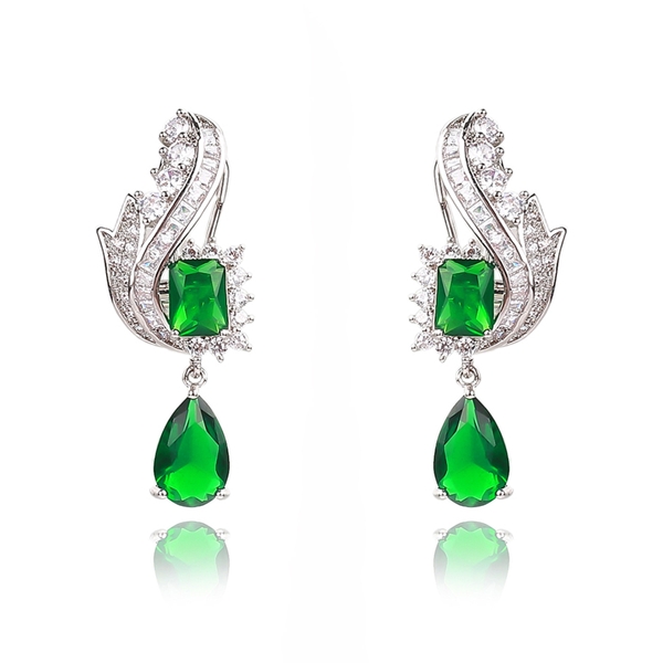 Picture of Attractive Green Copper or Brass Dangle Earrings Factory Direct Supply