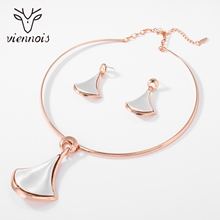 Show details for Cheap Zinc Alloy Dubai Necklace and Earring Set From Reliable Factory