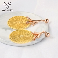 Picture of Eye-Catching Platinum Plated Zinc Alloy Dangle Earrings with Member Discount