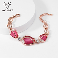 Picture of Zinc Alloy Small Fashion Bracelet at Super Low Price