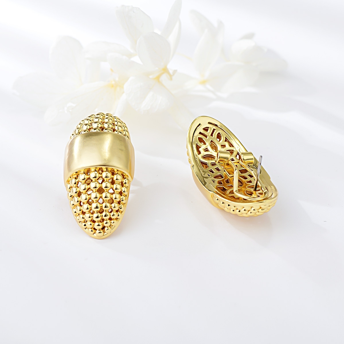 Fashion Medium Dubai Stud Earrings