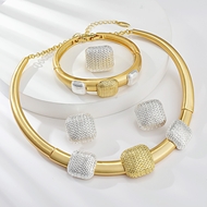 Picture of Low Price Zinc Alloy Dubai 4 Piece Jewelry Set from Trust-worthy Supplier