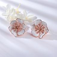 Picture of Designer Rose Gold Plated Small Stud Earrings with No-Risk Return