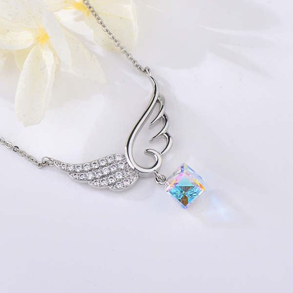 Picture of Brand New Colorful Medium Pendant Necklace with SGS/ISO Certification
