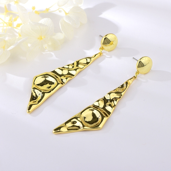 Picture of Zinc Alloy Dubai Dangle Earrings with Unbeatable Quality