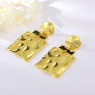 Picture of Distinctive Gold Plated Zinc Alloy Dangle Earrings As a Gift