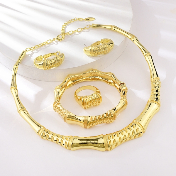 Picture of Top Big Gold Plated 4 Piece Jewelry Set