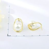 Picture of Most Popular Artificial Pearl Gold Plated Stud Earrings