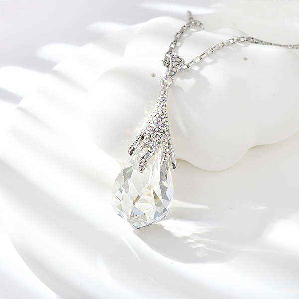 Picture of New Swarovski Element Zinc Alloy Pendant Necklace