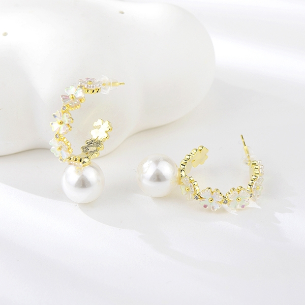 Picture of Delicate Medium Stud Earrings with 3~7 Day Delivery