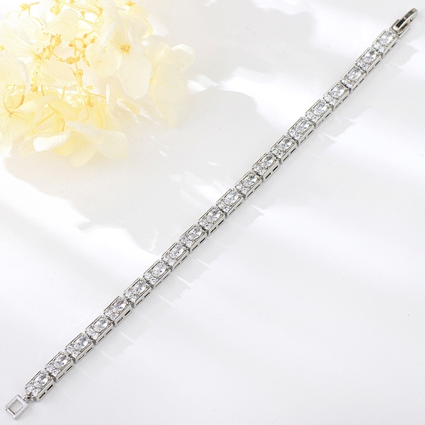 Picture of Featured White Cubic Zirconia Fashion Bracelet with Full Guarantee