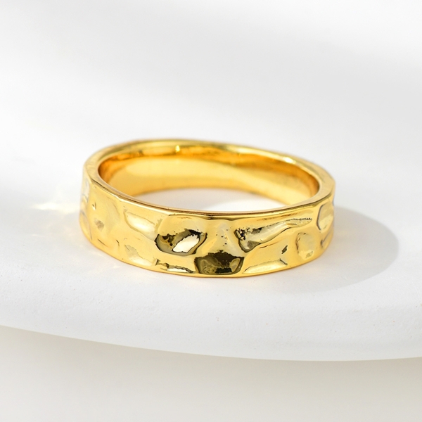 Picture of Unique Small Gold Plated Fashion Ring
