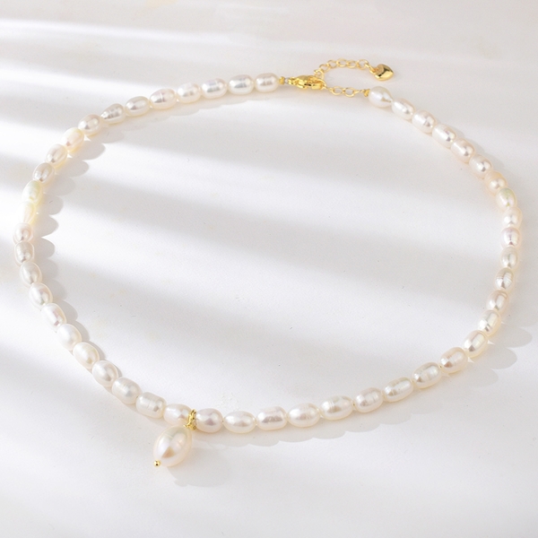 Picture of Small fresh water pearl Short Statement Necklace with Fast Delivery