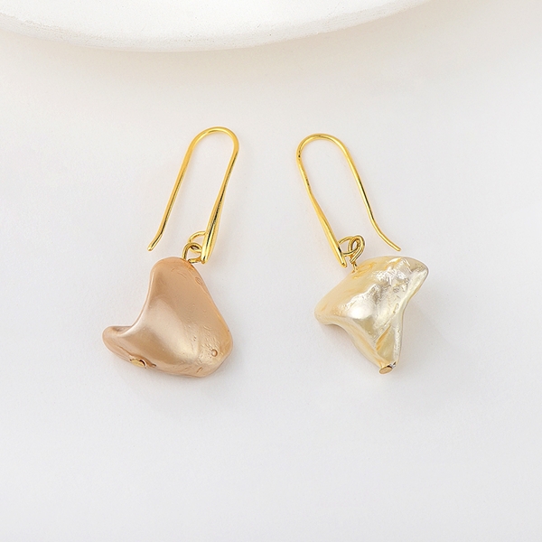 Picture of Yellow shell pearl Dangle Earrings with SGS/ISO Certification