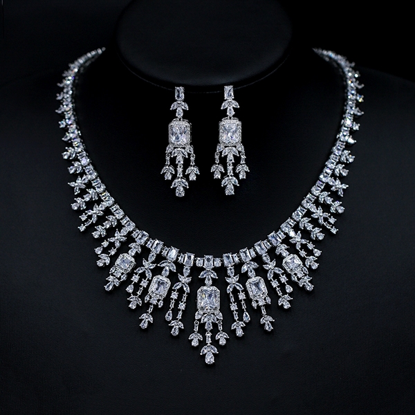 Picture of New Season White Cubic Zirconia 2 Piece Jewelry Set with Full Guarantee
