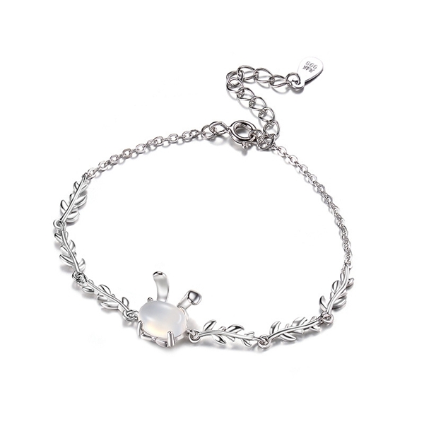 Picture of Animal Platinum Plated Fashion Bracelet Online Only