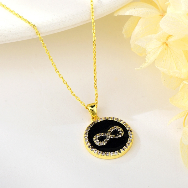 Picture of Hot Selling Black Small Pendant Necklace from Top Designer
