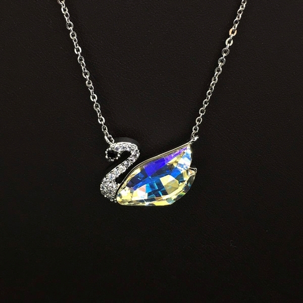 Picture of Holiday swan Pendant Necklace with Speedy Delivery