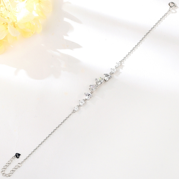 Picture of 925 Sterling Silver Cubic Zirconia Fashion Bracelet in Flattering Style