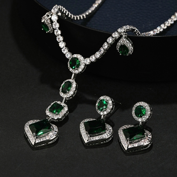 Picture of Luxury Cubic Zirconia 2 Piece Jewelry Set in Flattering Style