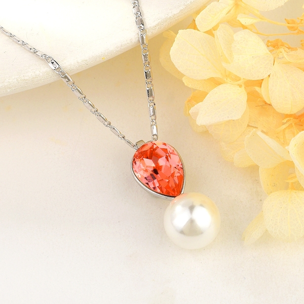 Picture of New Season Orange Geometric Pendant Necklace with SGS/ISO Certification
