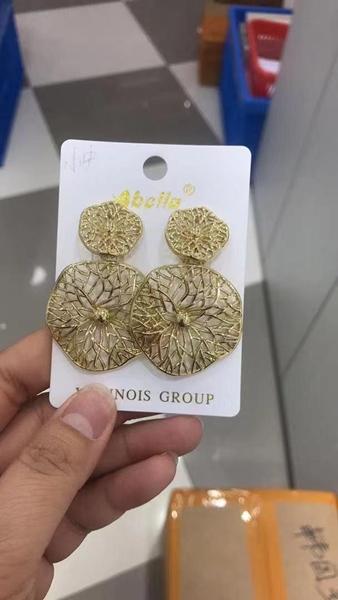 Picture of Famous Moissanite Gold Plated Chandelier Earrings